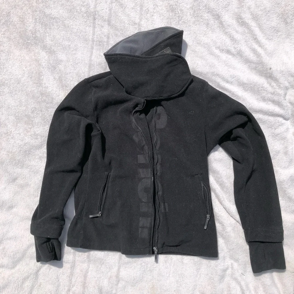 Bench sweater - Picture 2 of 4